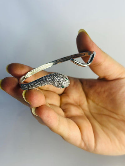 The Apex Cuff