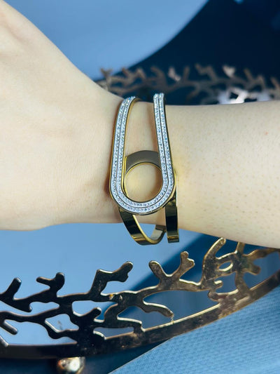 The  Eternity Bracelet