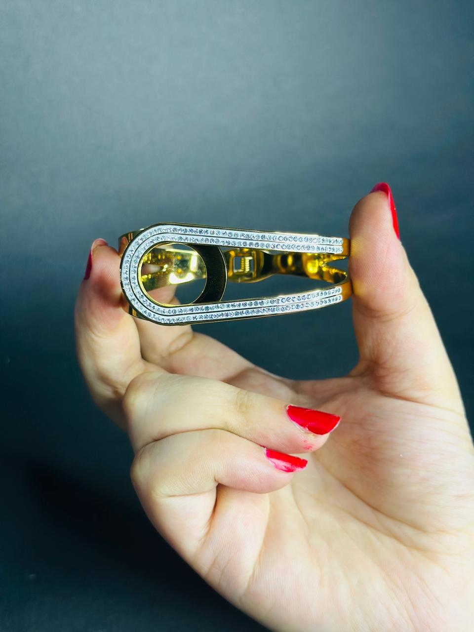 The  Eternity Bracelet