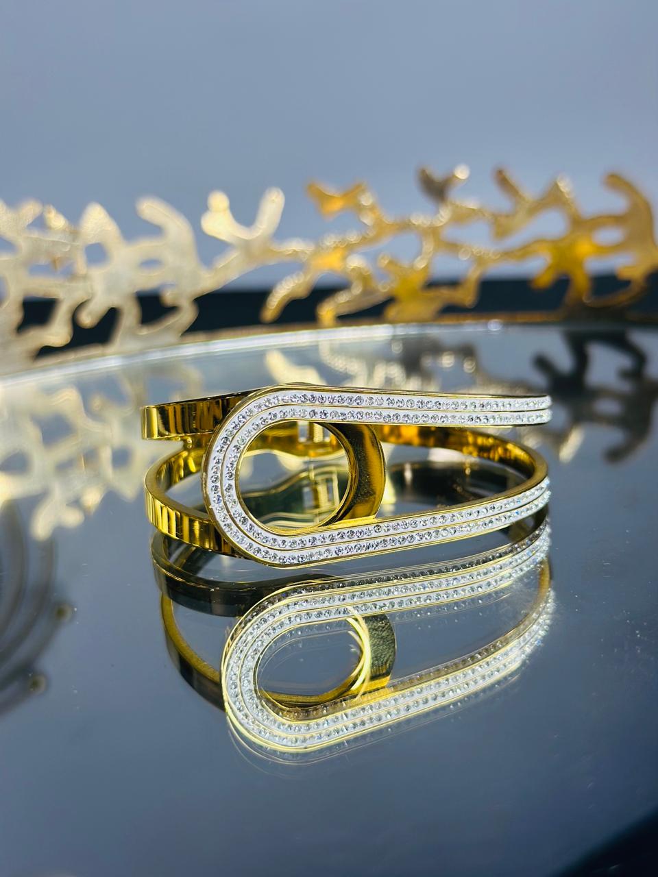 The  Eternity Bracelet