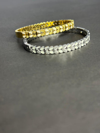 Heartstrings Bangle (Silver)