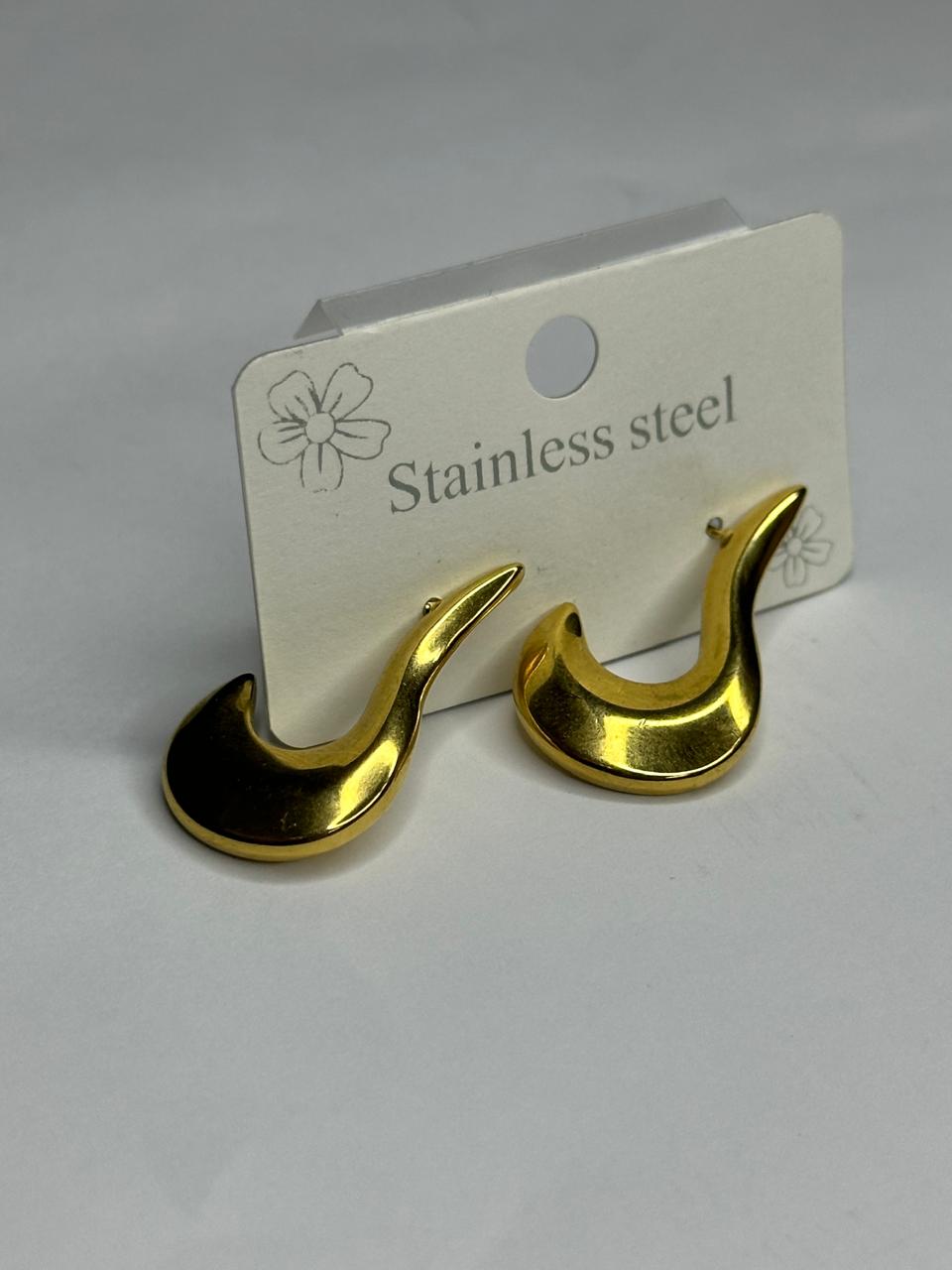 Droplet Hooks Earring