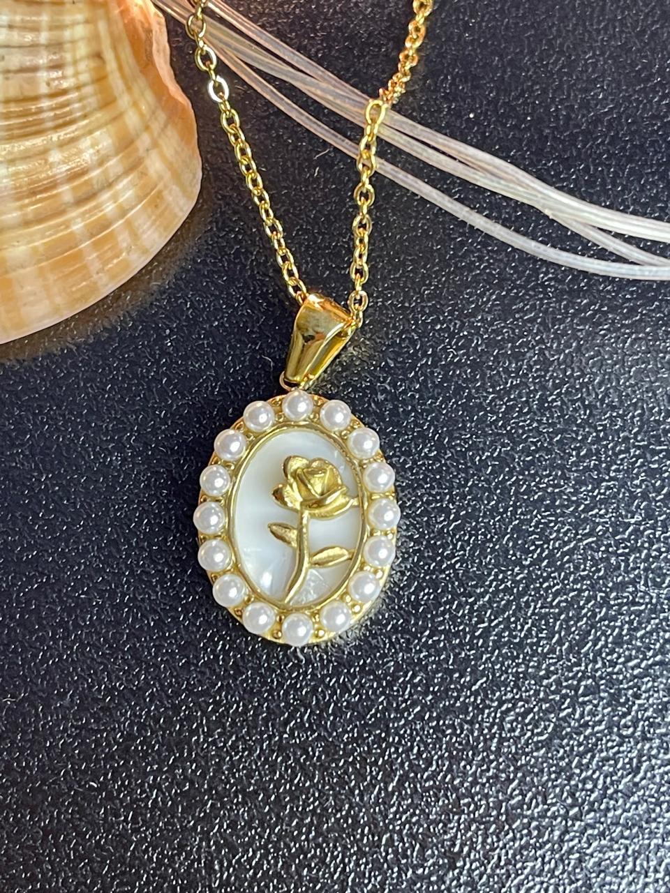 Pearl Bloom Pendant